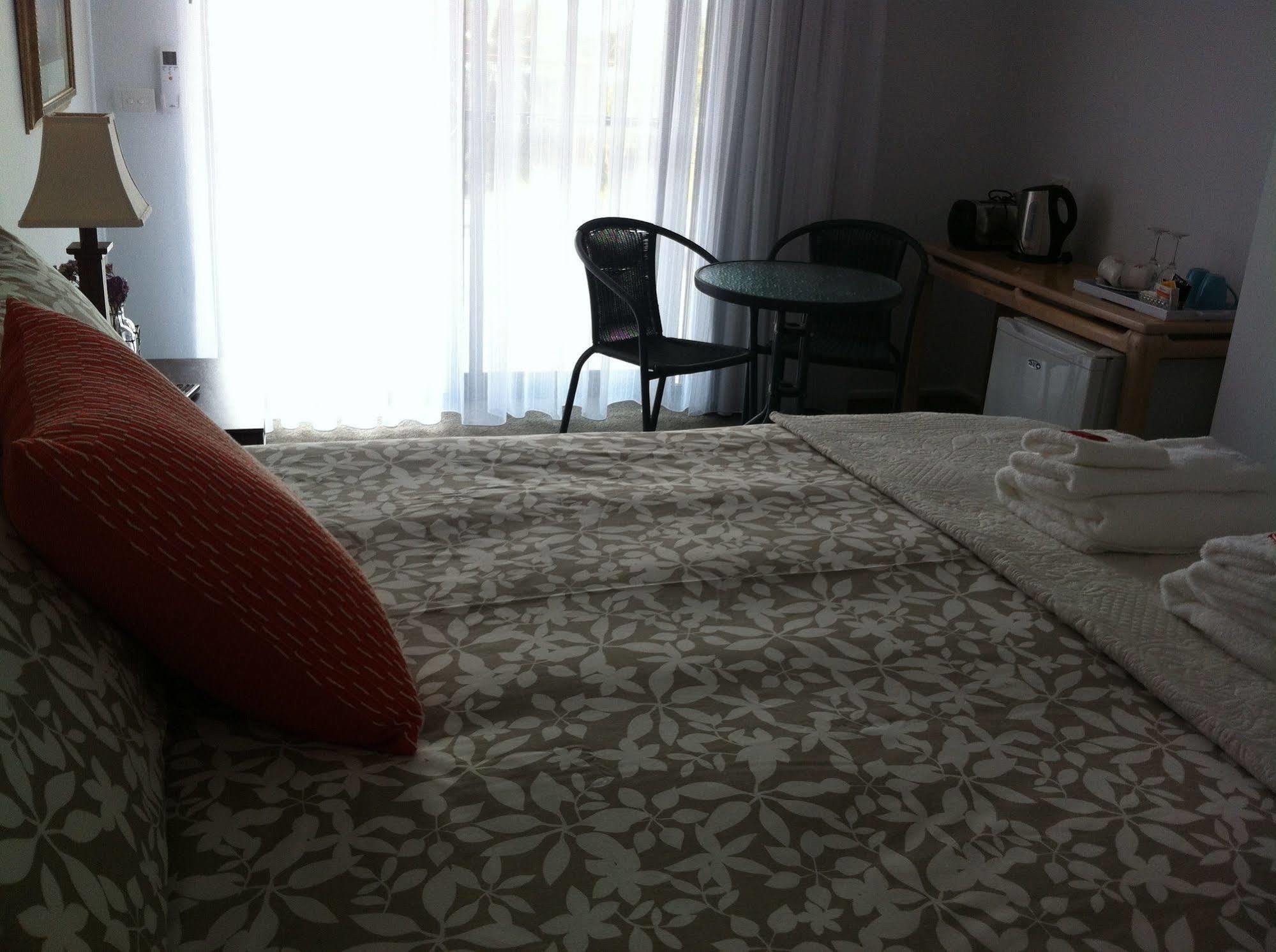 Corinella On The Esplanade Bed & Breakfast Екстериор снимка